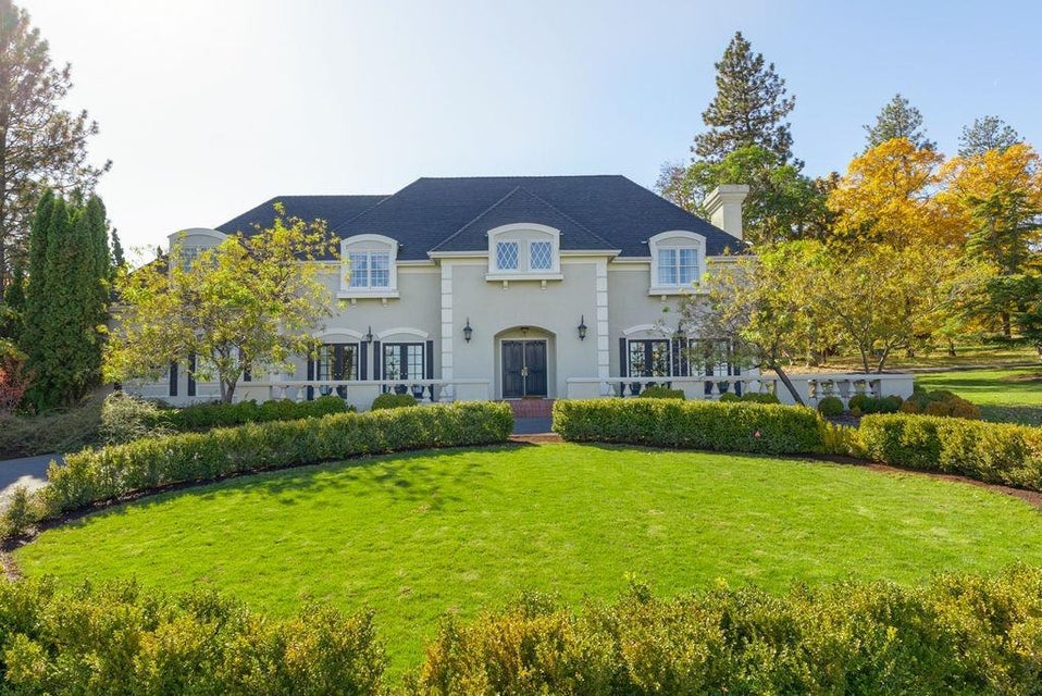 3940 Walker Creek Road Medford Home Listings - Hamlin Real Estate Rogue Valley Real Estate